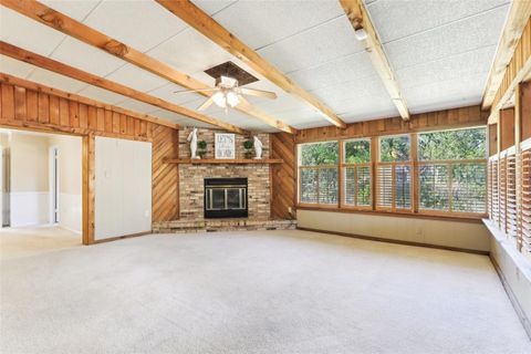 A home in LONGWOOD