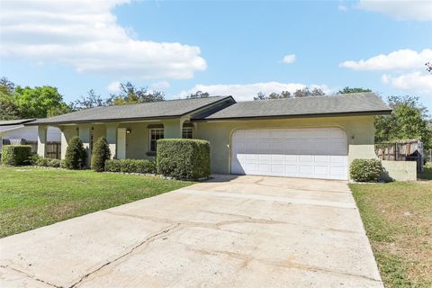 A home in LONGWOOD