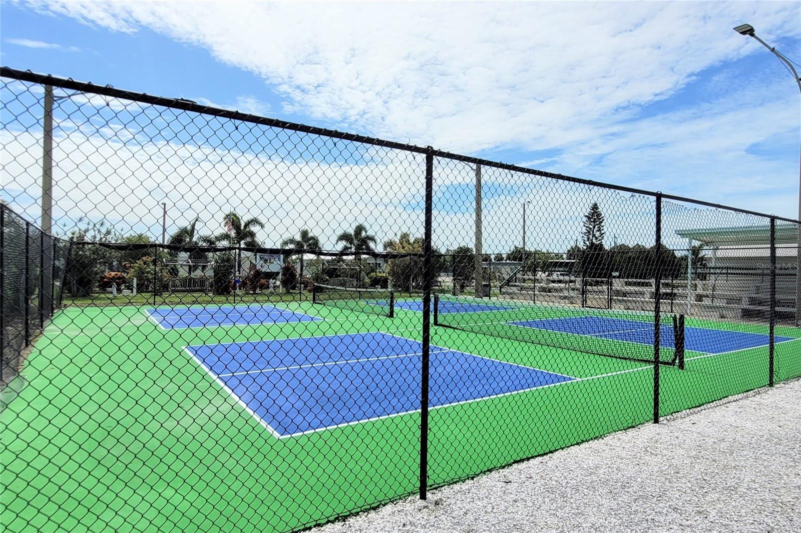 TRI-PAR ESTATES - Residential