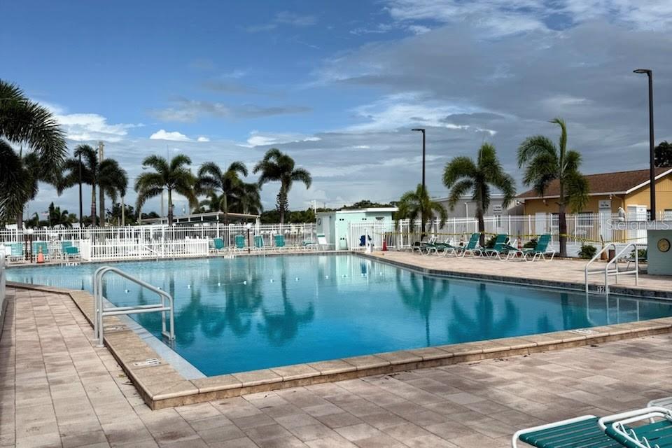 TRI-PAR ESTATES - Residential