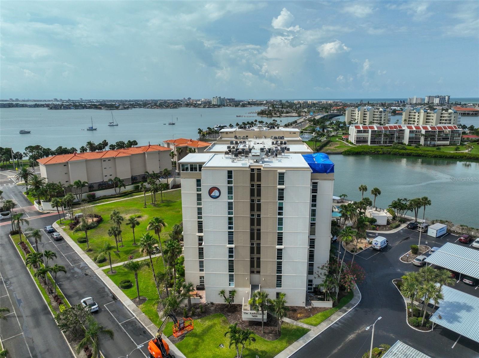 7400 SUN ISLAND DRIVE S 412