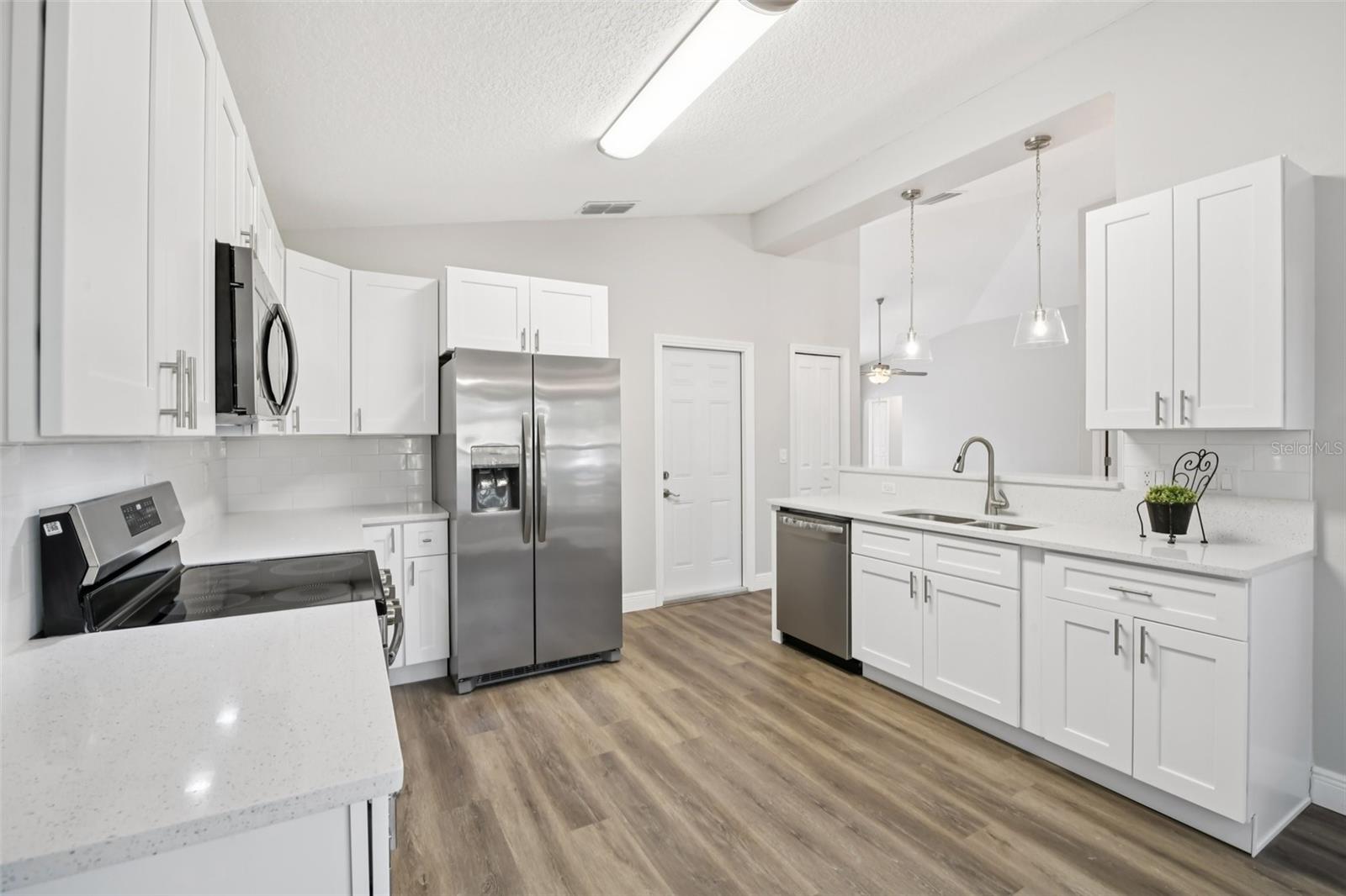 EUSTIS BAY STATE SOUTH PH 03 - Residential