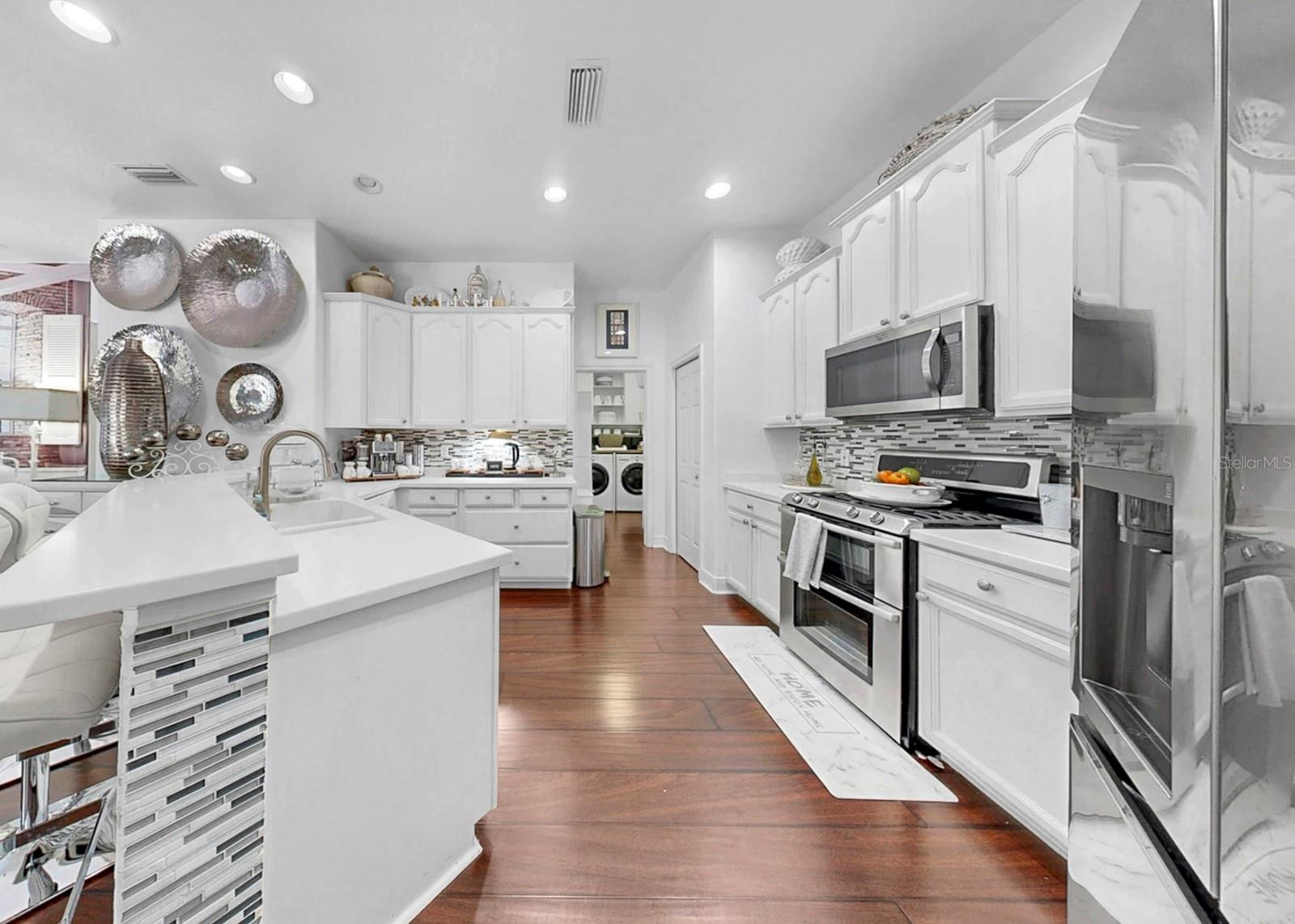 MIRABAY PH 3A-1 - Residential