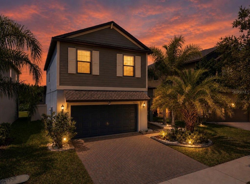 Photo of 10005 Sage Creek Drive, Ruskin, FL 33573 (MLS # TB8506039)