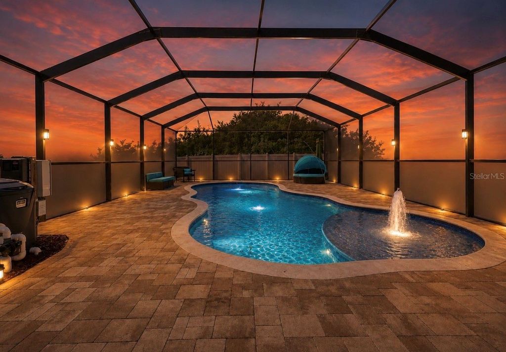 Photo of 10005 Sage Creek Drive, Ruskin, FL 33573 (MLS # TB8506039)