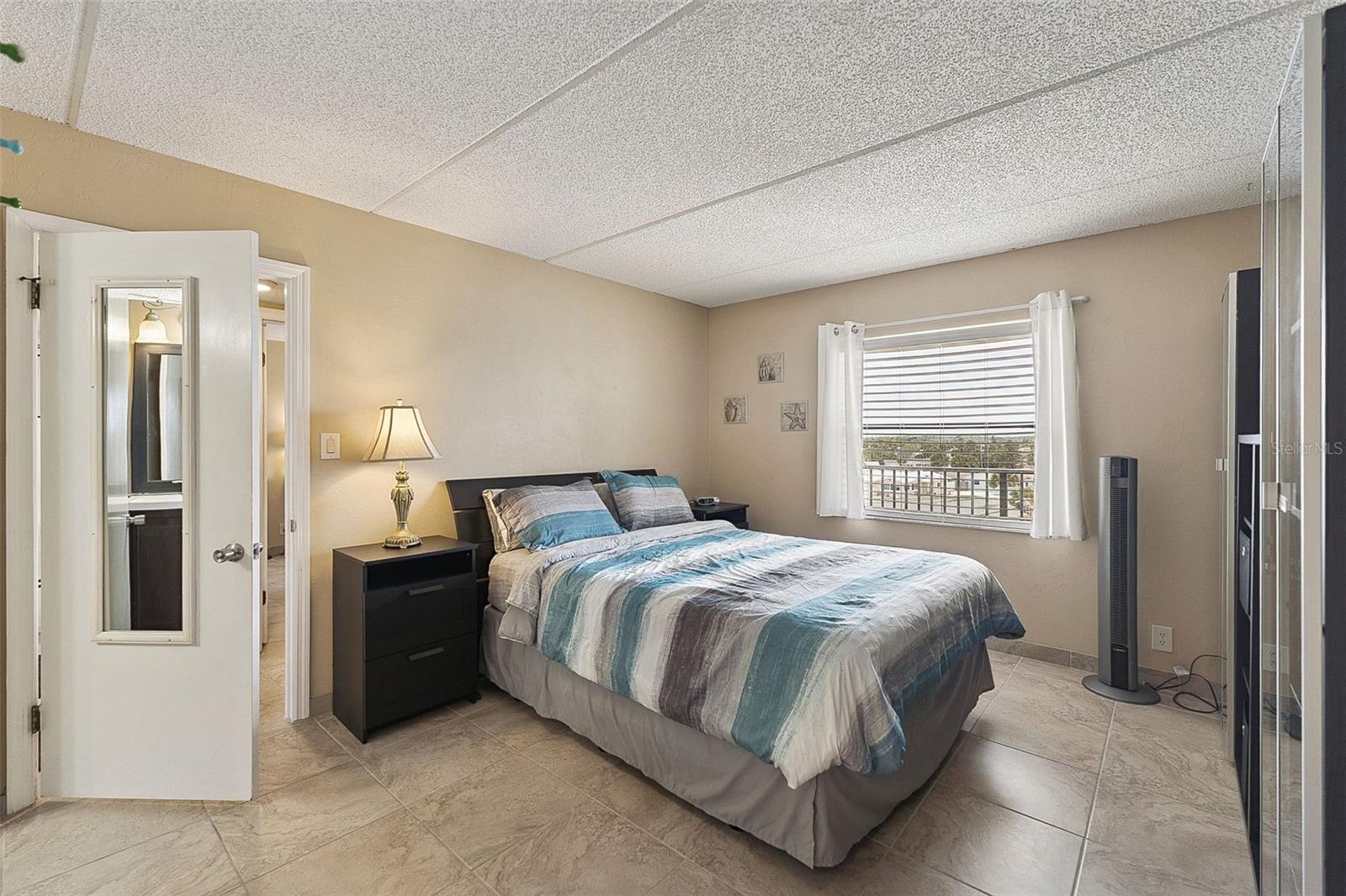 OCEAN WATCH - Residential