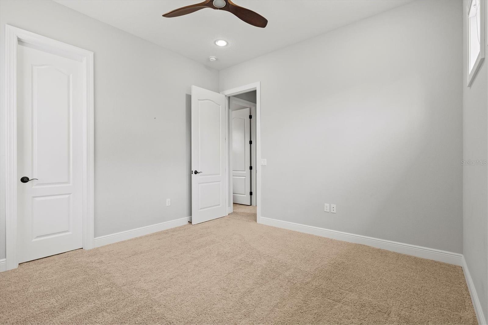 LAKE CLUB PH I - Residential