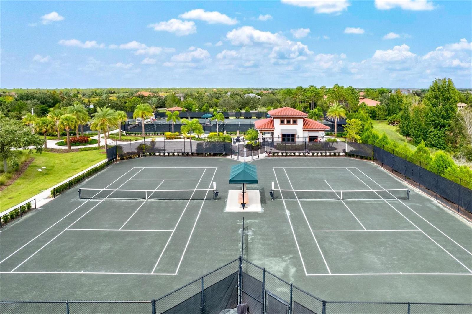 LAKE CLUB PH I - Residential