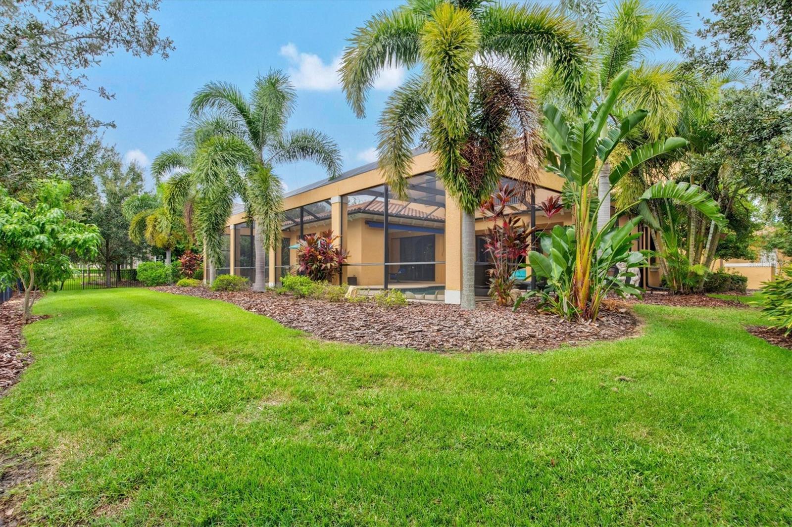 LAKE CLUB PH I - Residential