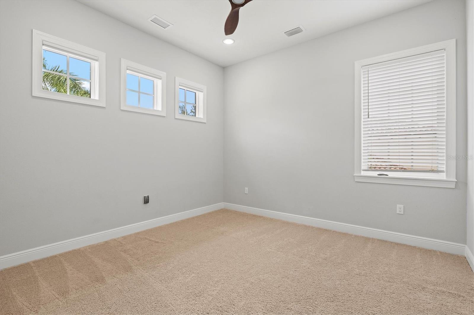 LAKE CLUB PH I - Residential