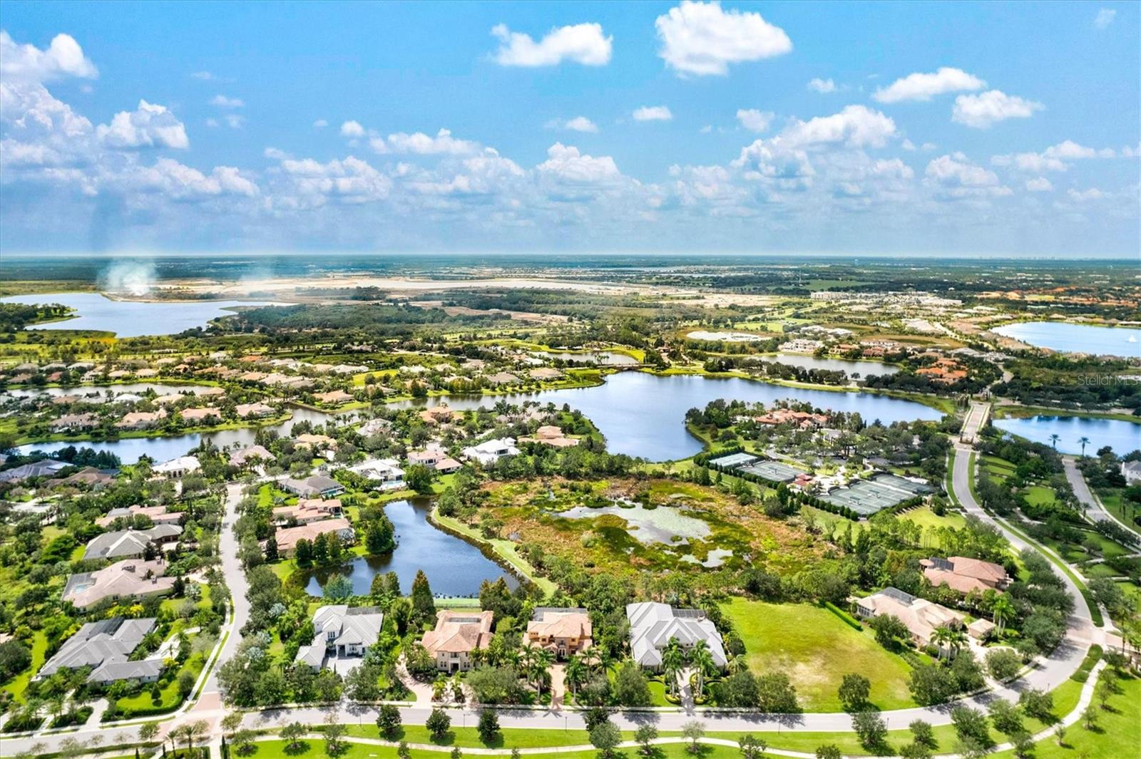 LAKE CLUB PH I - Residential