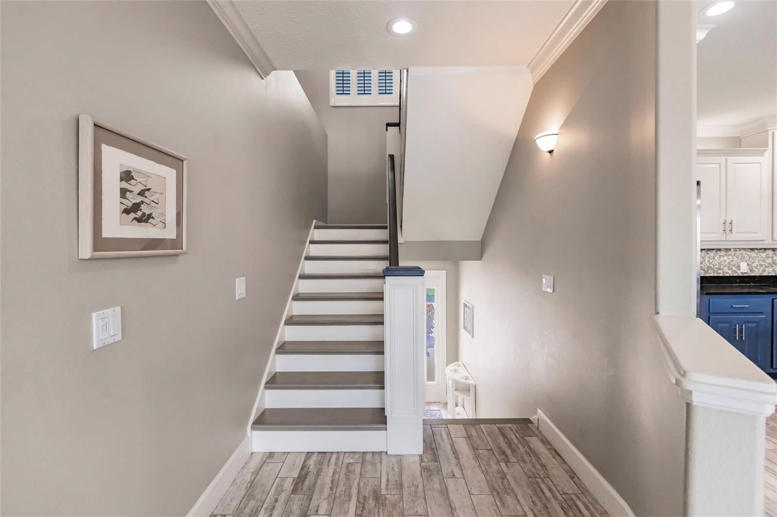 LAKE LA VISTA REP - Residential