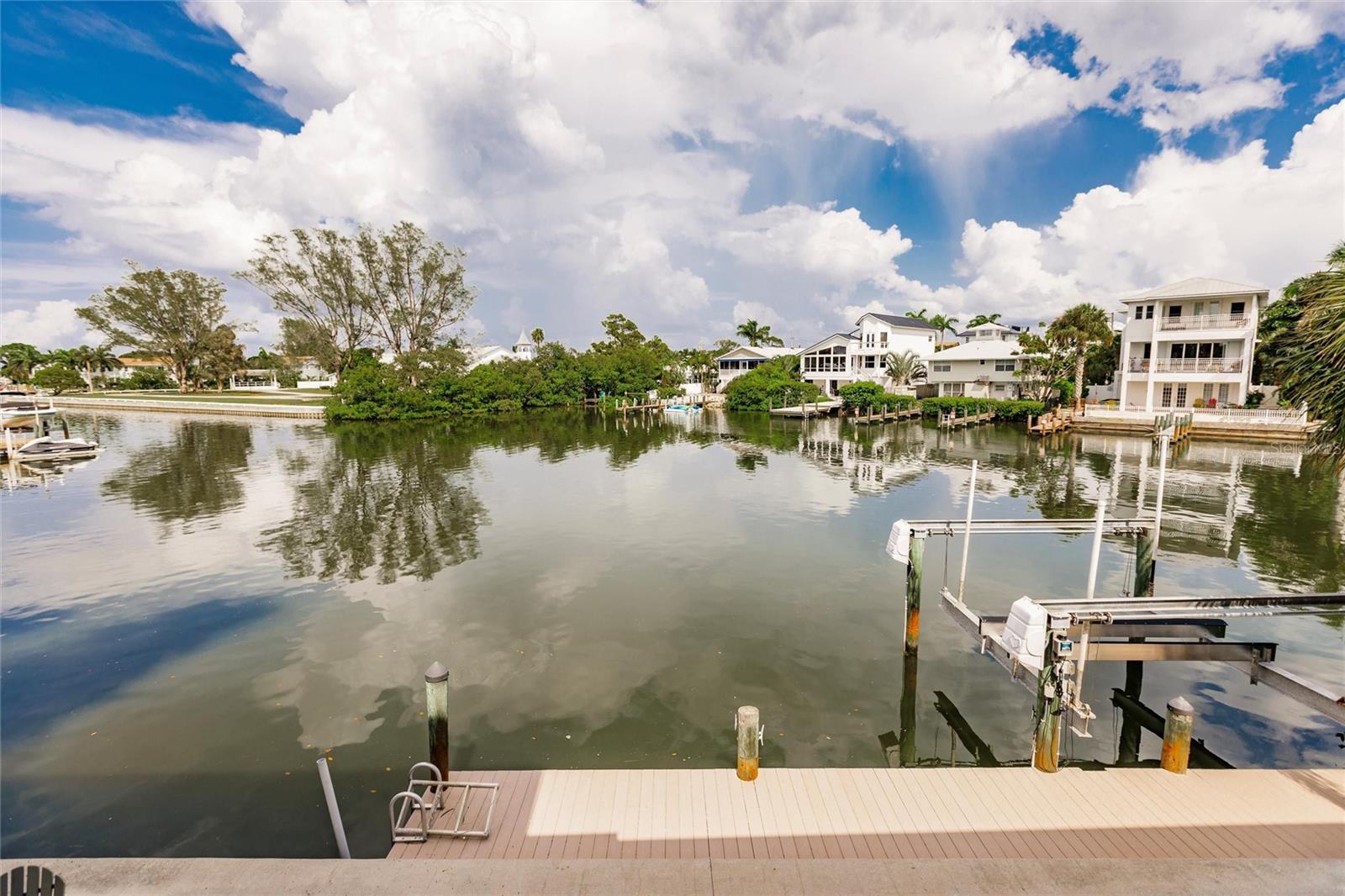 LAKE LA VISTA REP - Residential