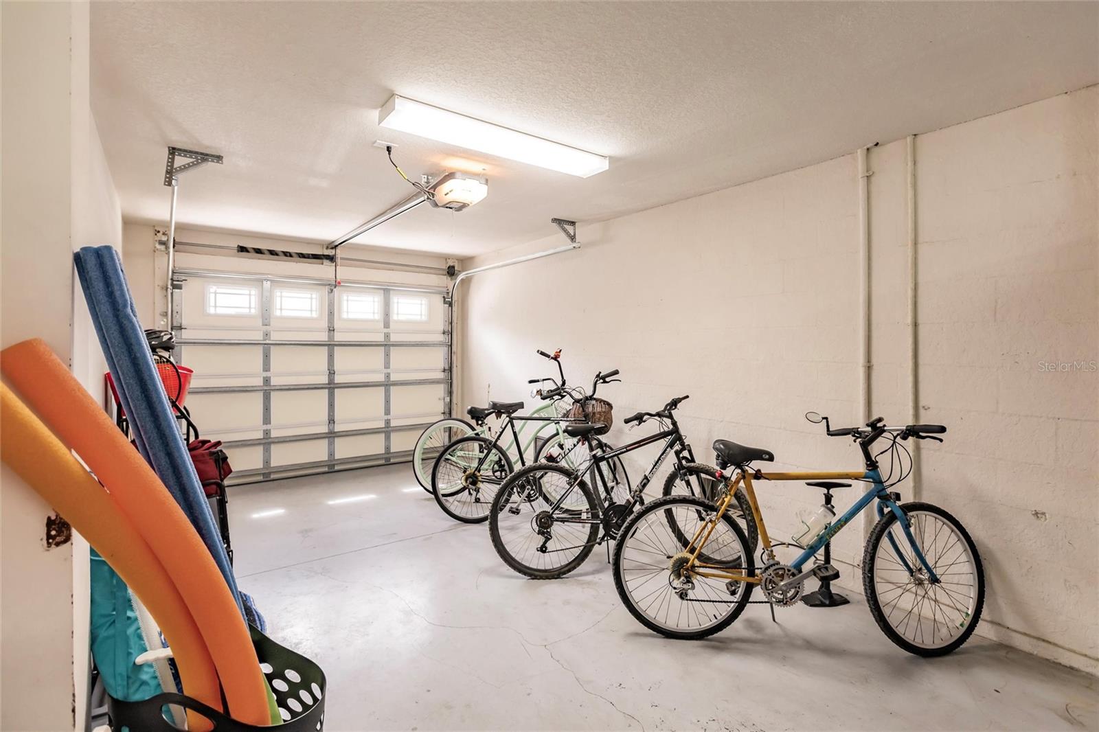 LAKE LA VISTA REP - Residential