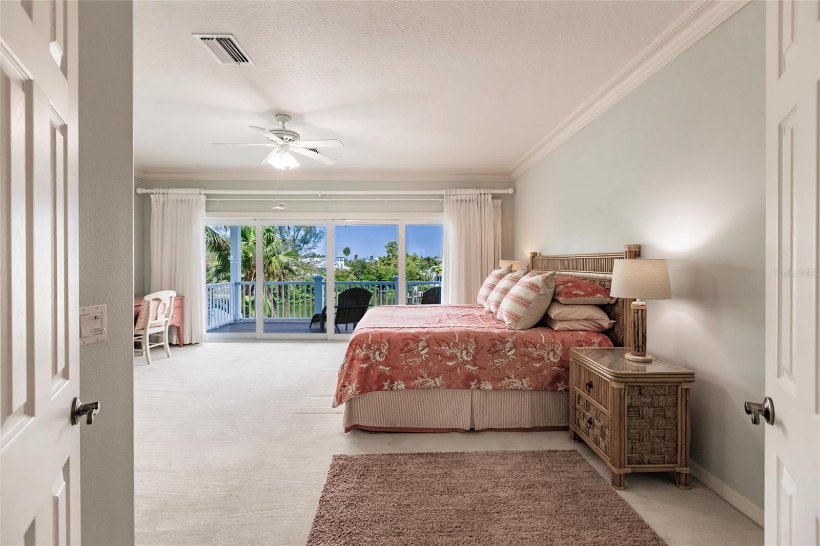 LAKE LA VISTA REP - Residential