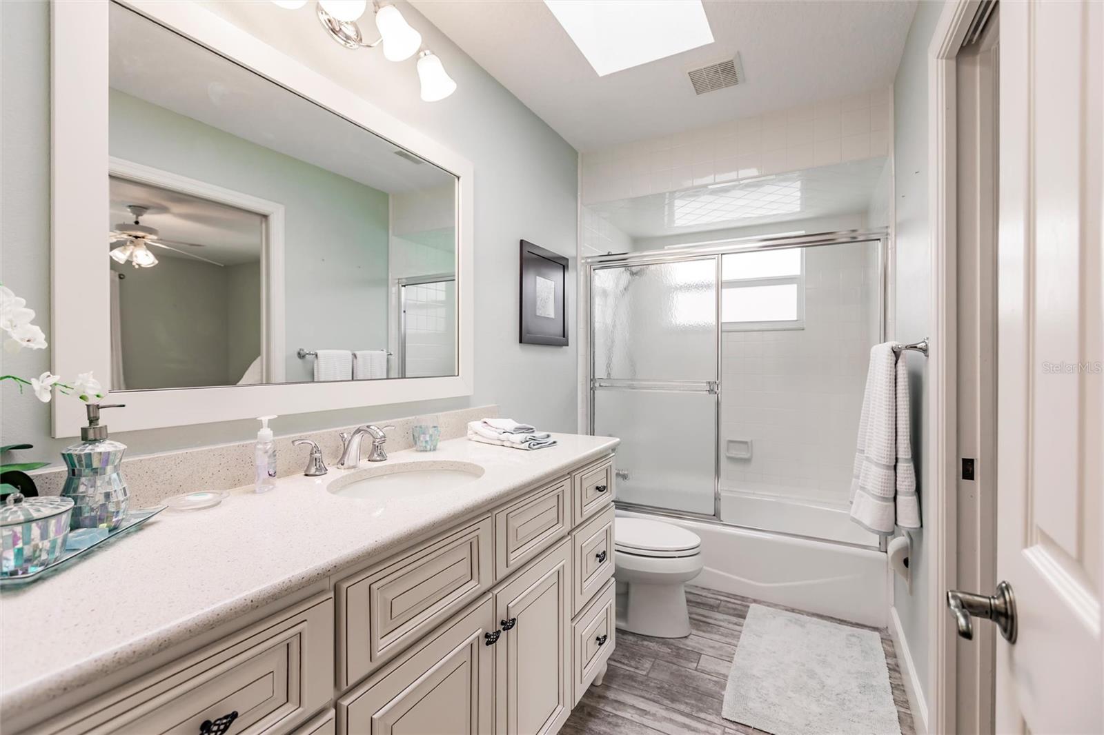 LAKE LA VISTA REP - Residential