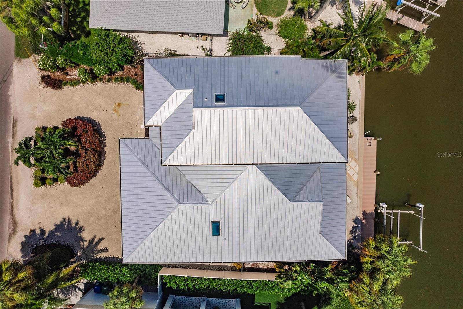 LAKE LA VISTA REP - Residential