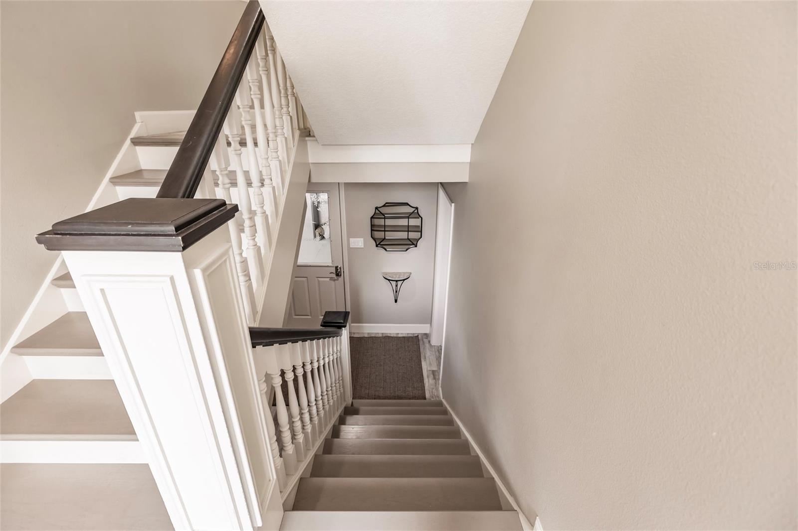 LAKE LA VISTA REP - Residential