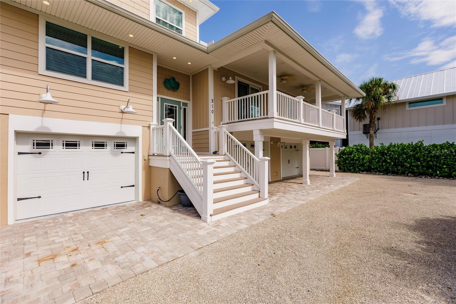 210 LAKEVIEW DRIVE