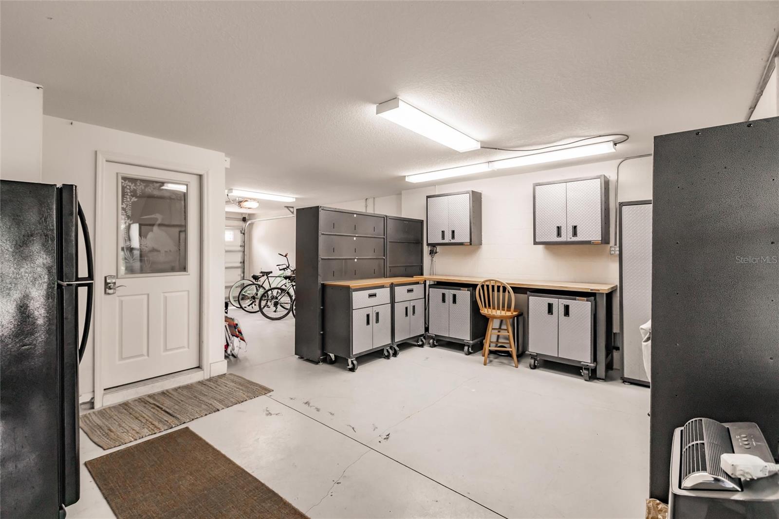 LAKE LA VISTA REP - Residential