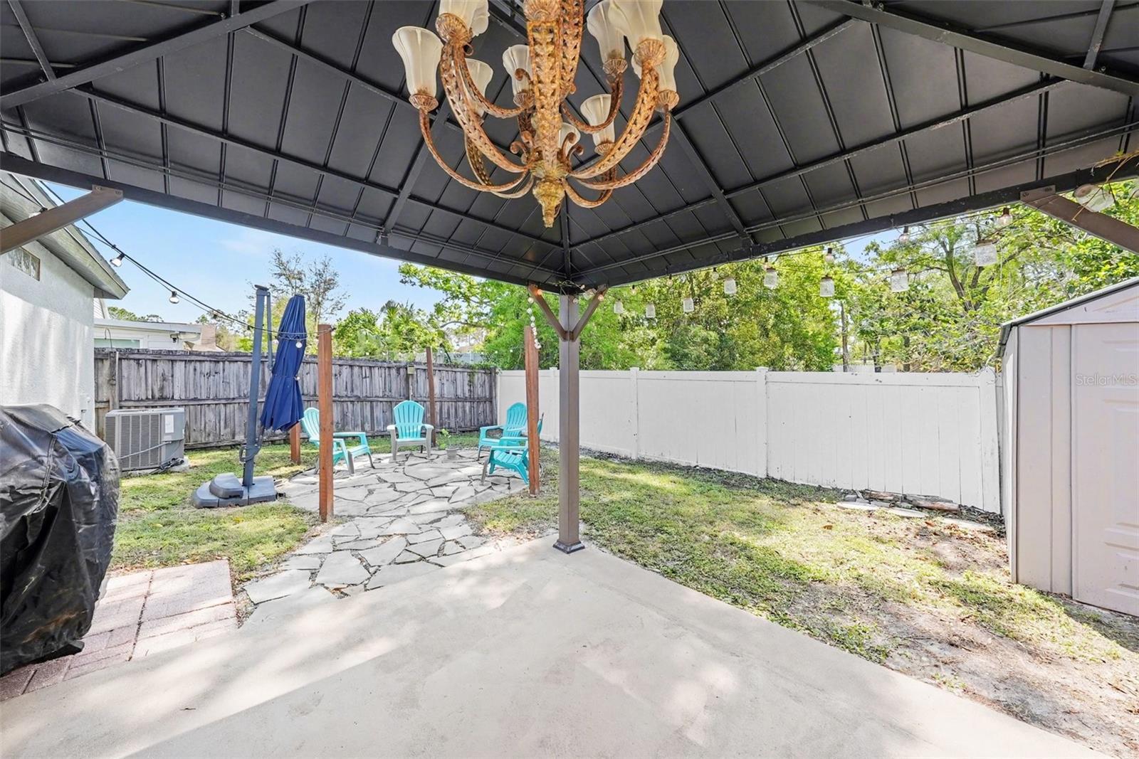 CARROLLWOOD CREEK - Residential