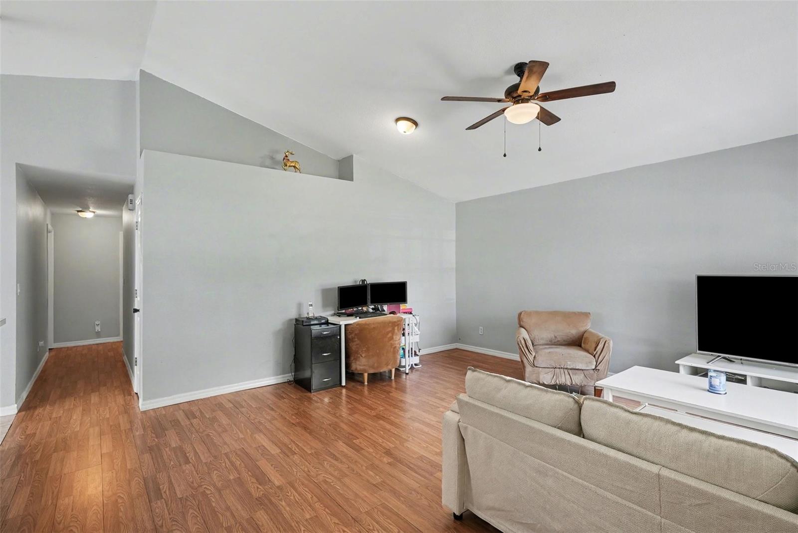 CARROLLWOOD CREEK - Residential