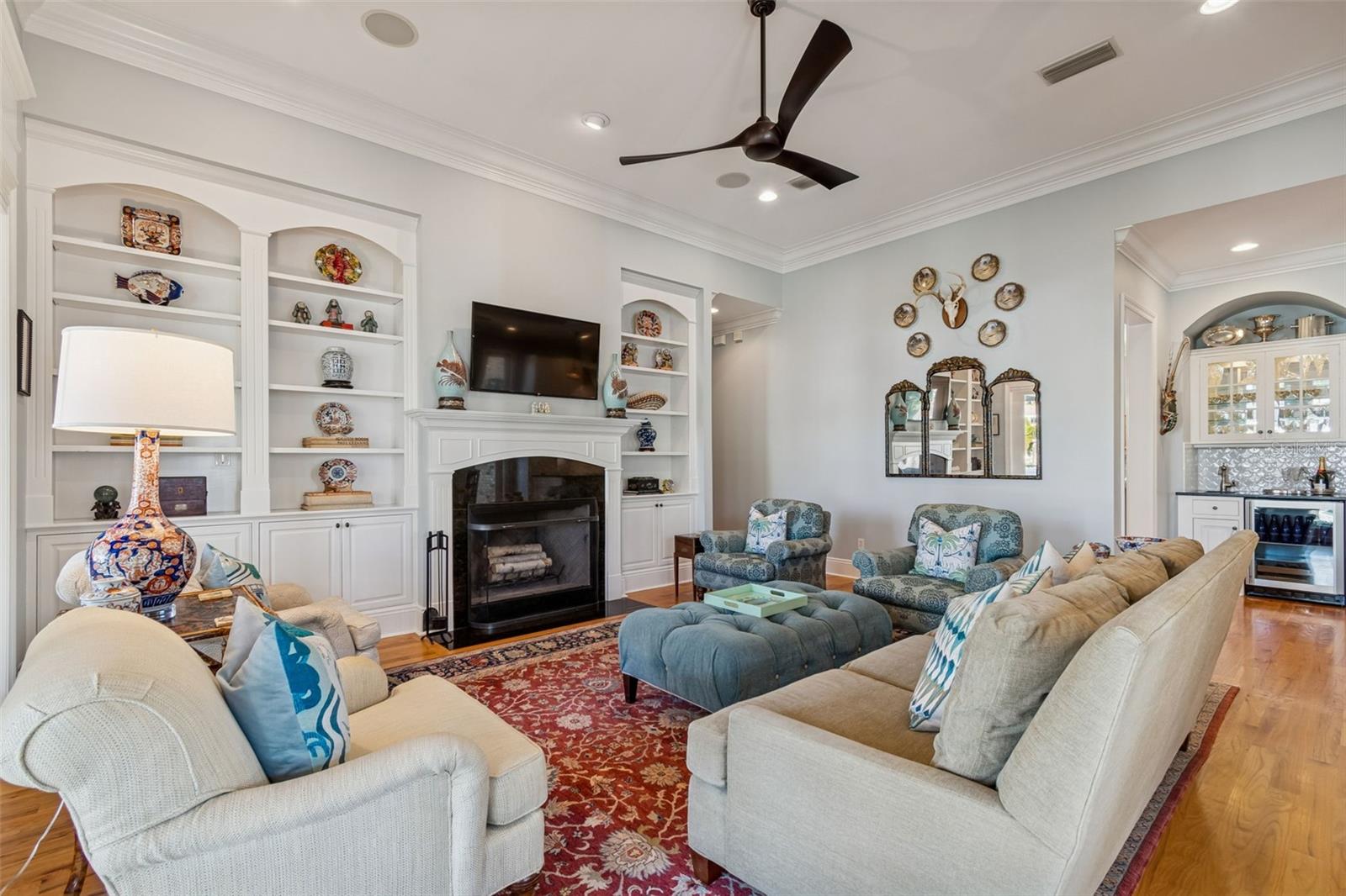 BEL MAR SHORES - Residential