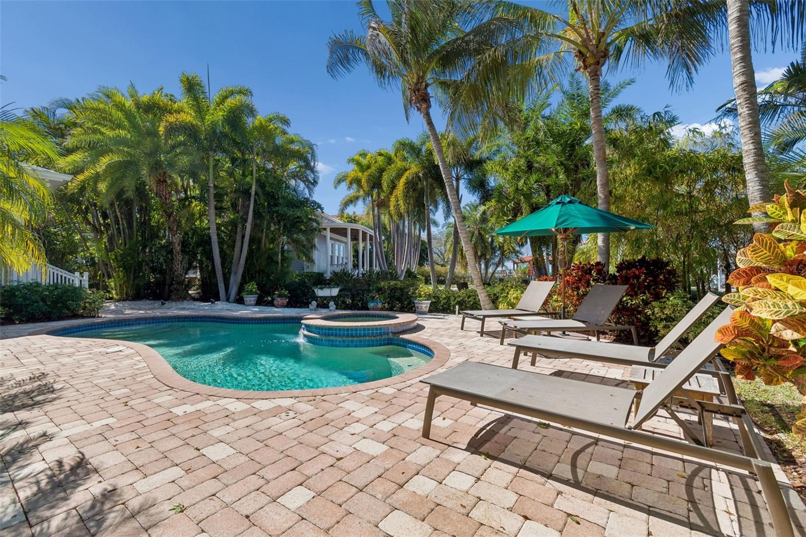 BEL MAR SHORES - Residential