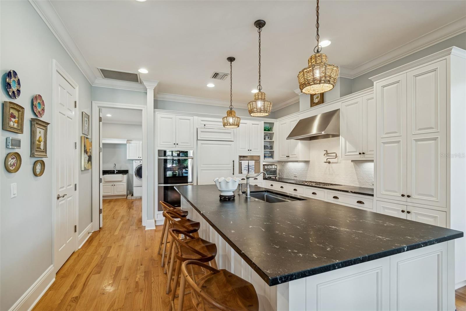 BEL MAR SHORES - Residential