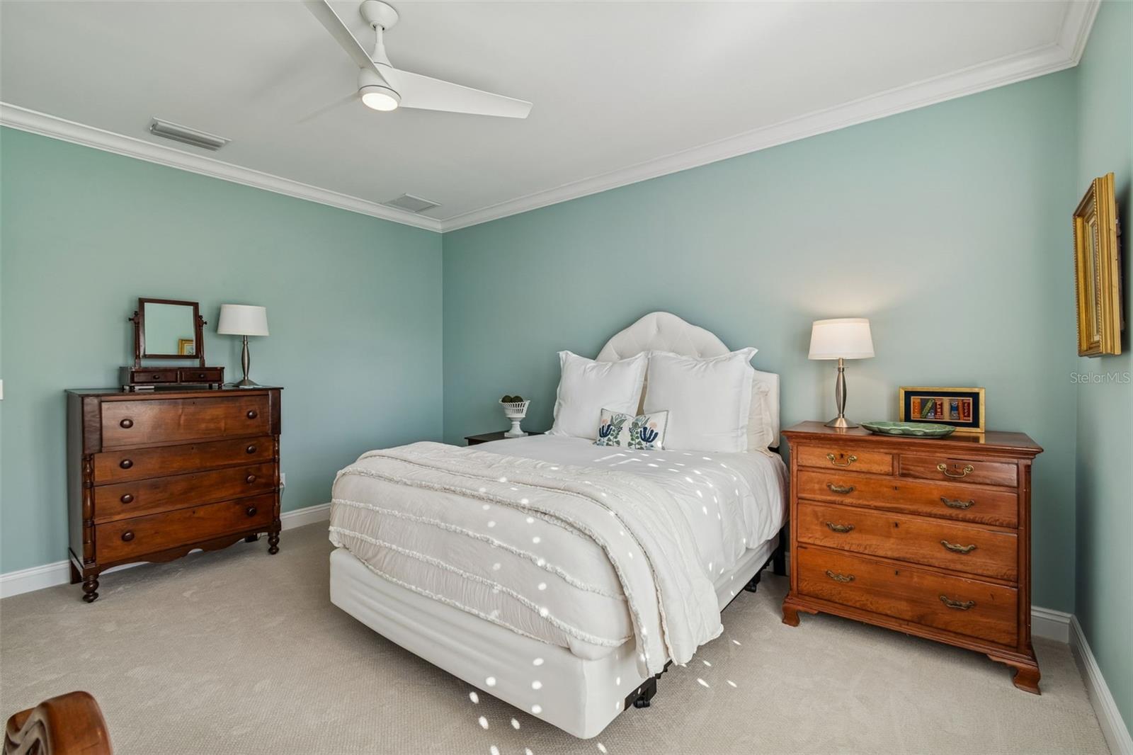 BEL MAR SHORES - Residential