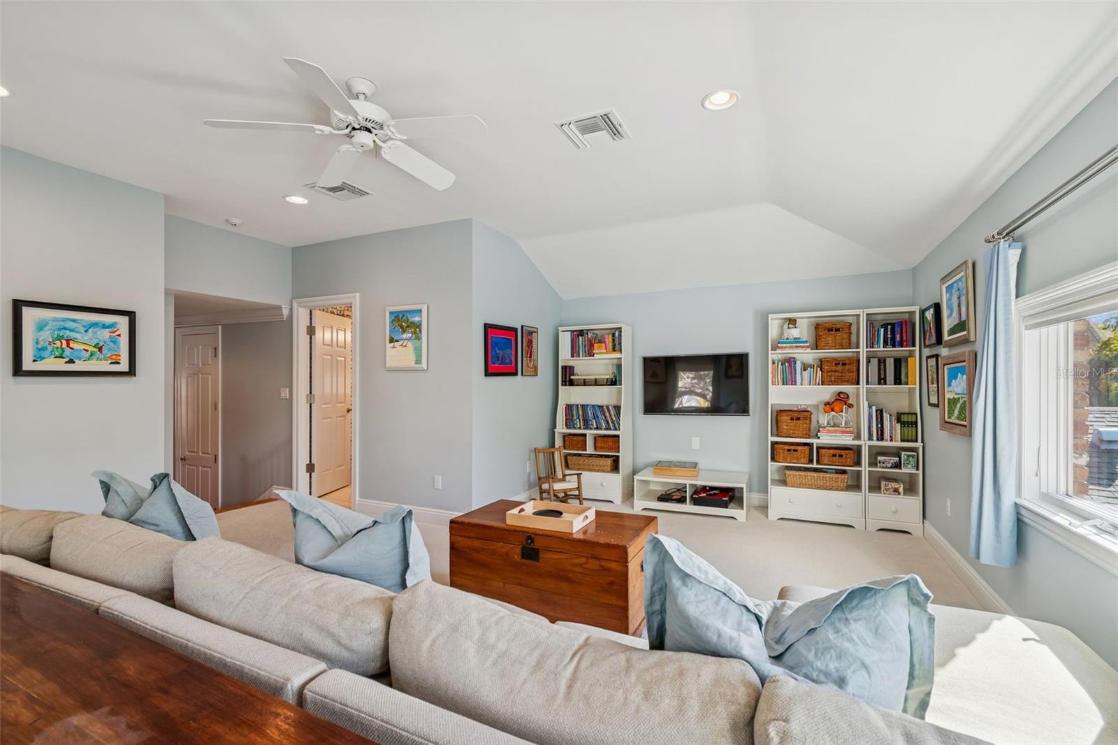 BEL MAR SHORES - Residential