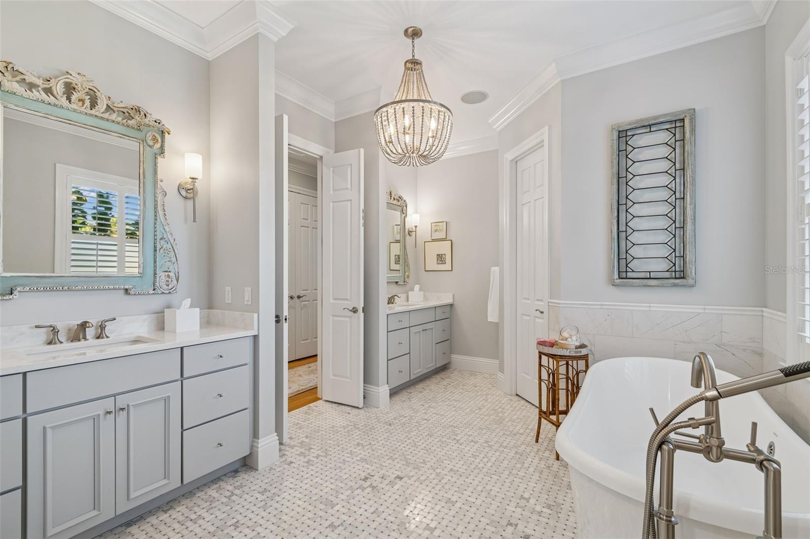 BEL MAR SHORES - Residential