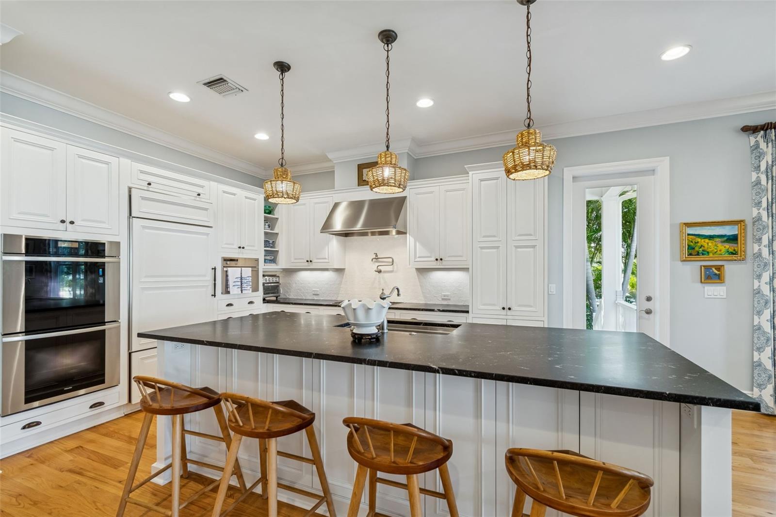 BEL MAR SHORES - Residential