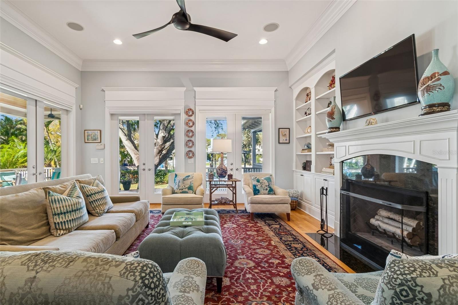 BEL MAR SHORES - Residential