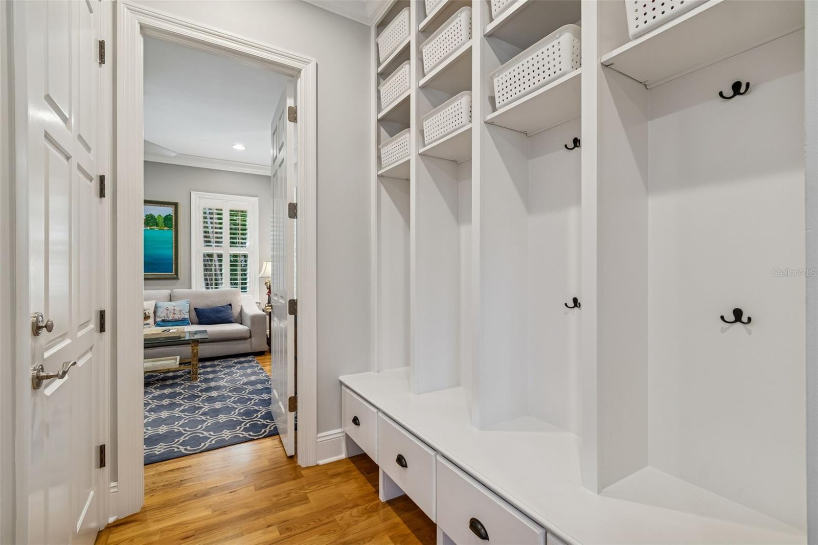 BEL MAR SHORES - Residential