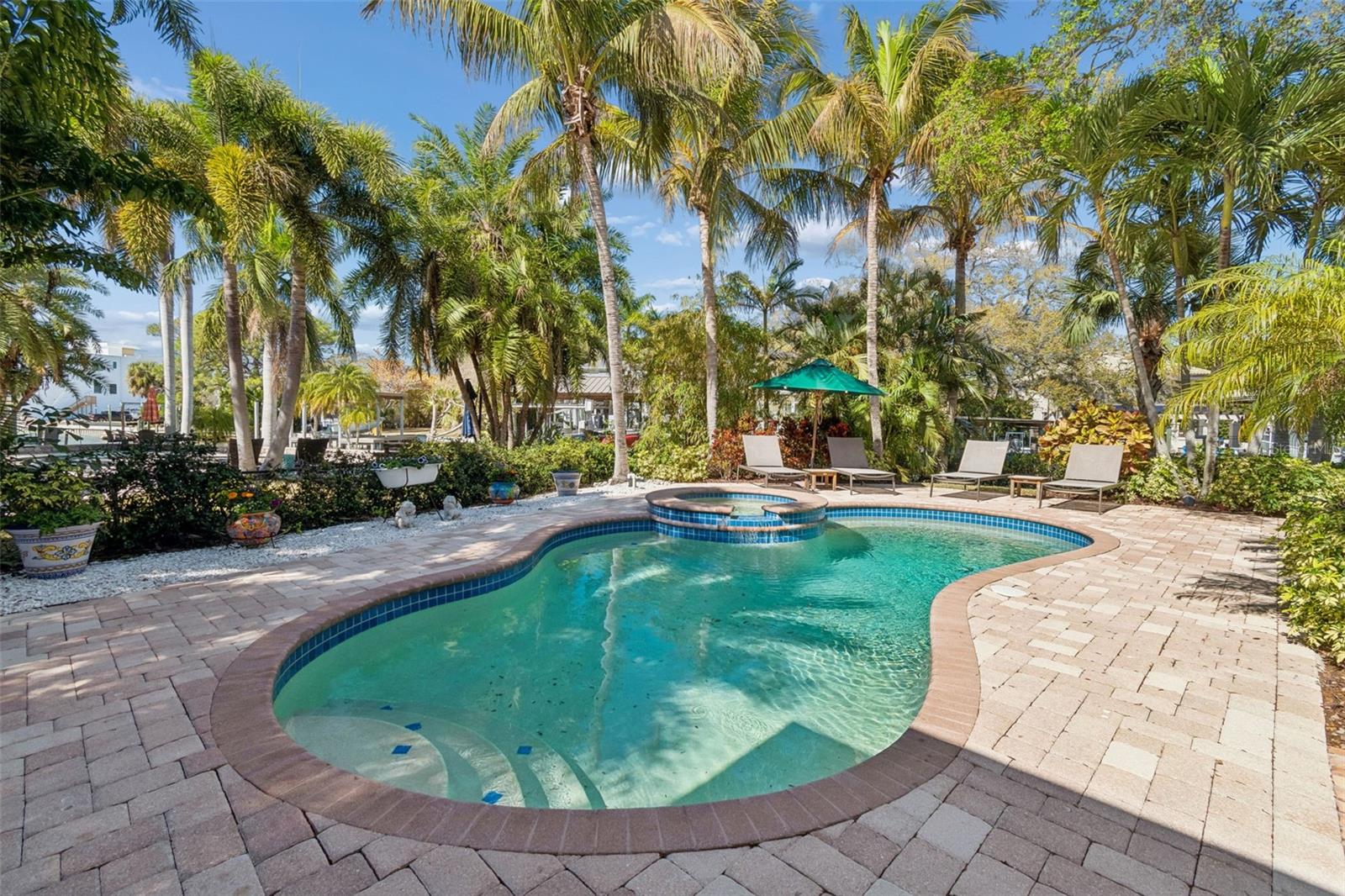 BEL MAR SHORES - Residential