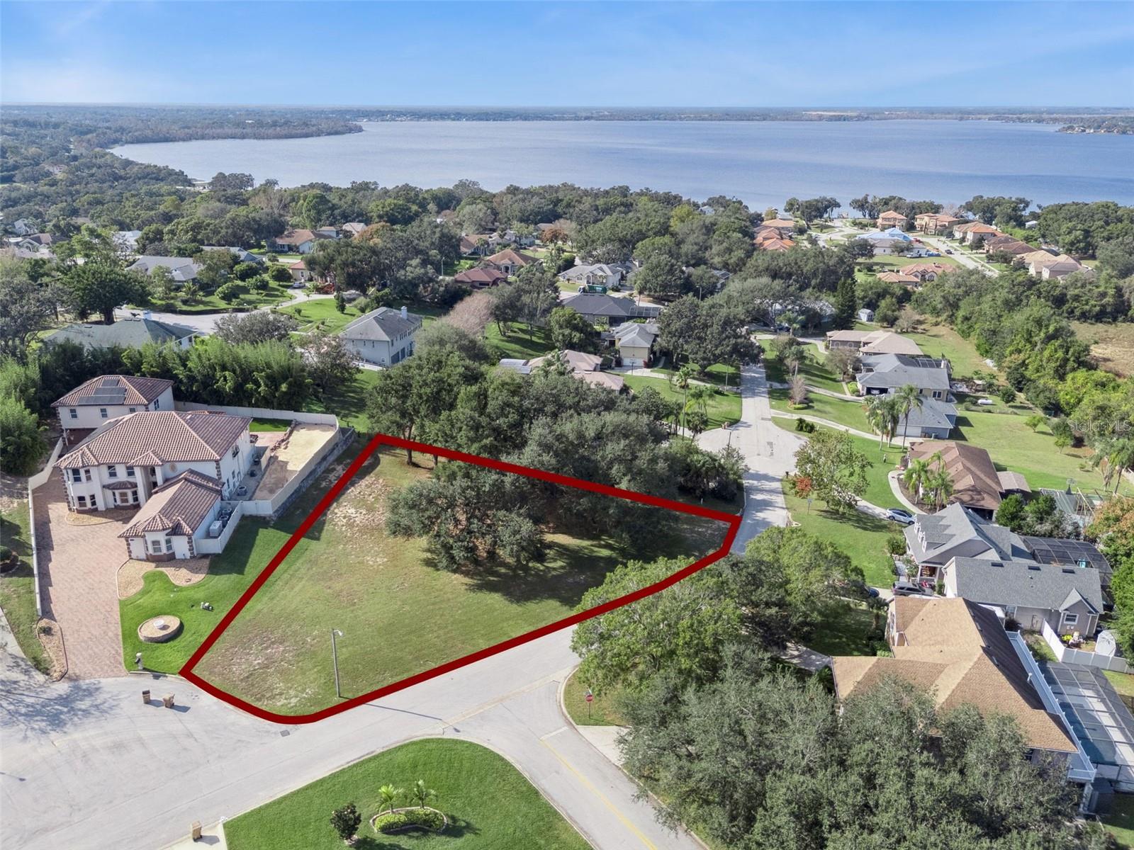 ROYAL VIEW ESTATES - Land