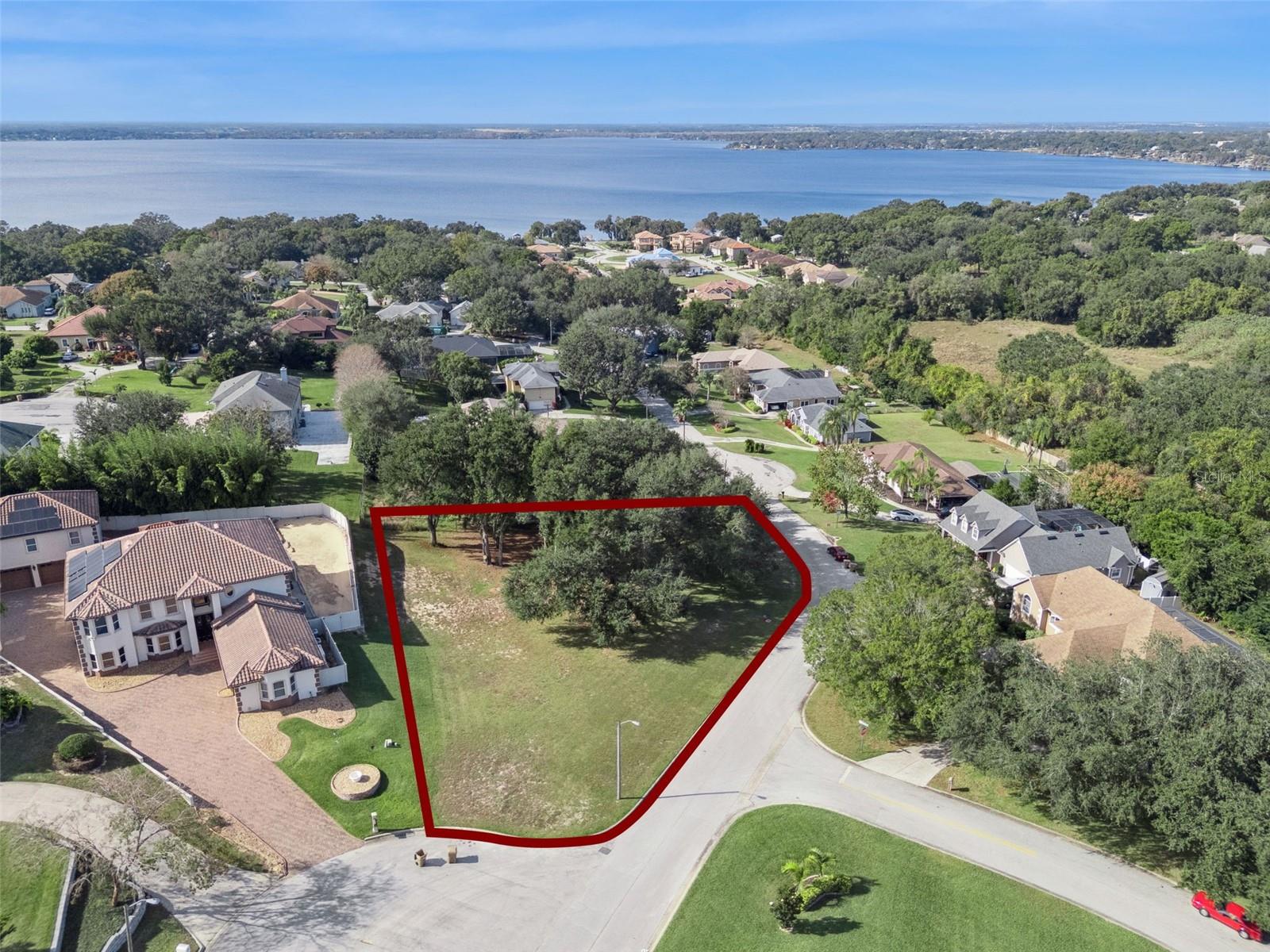 ROYAL VIEW ESTATES - Land