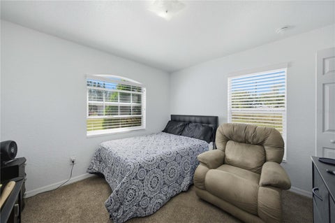 Tiny photo for 8 Oak Run Court, Ocala, FL 34472 (MLS # OM734446)