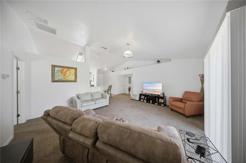 Tiny photo for 8 Oak Run Court, Ocala, FL 34472 (MLS # OM734446)