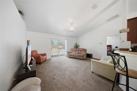 Tiny photo for 8 Oak Run Court, Ocala, FL 34472 (MLS # OM734446)