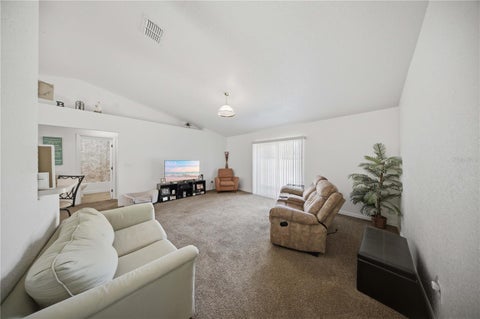 Tiny photo for 8 Oak Run Court, Ocala, FL 34472 (MLS # OM734446)