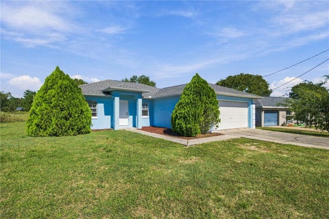 Photo of 8 Oak Run Court, Ocala, FL 34472 (MLS # OM734446)