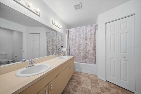 Tiny photo for 8 Oak Run Court, Ocala, FL 34472 (MLS # OM734446)