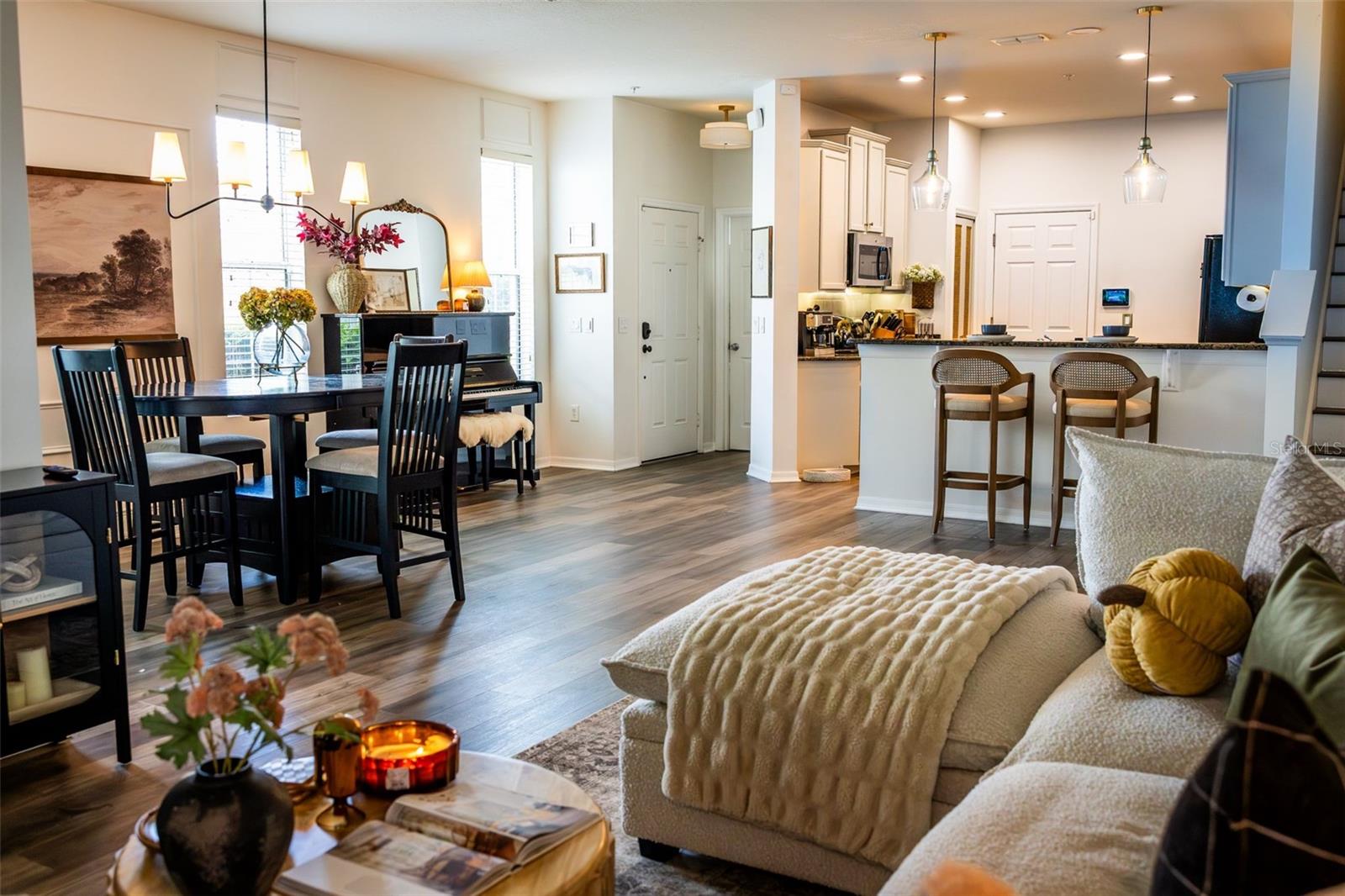 RESERVE/MDW LAKE A-I K M O Q T - Residential