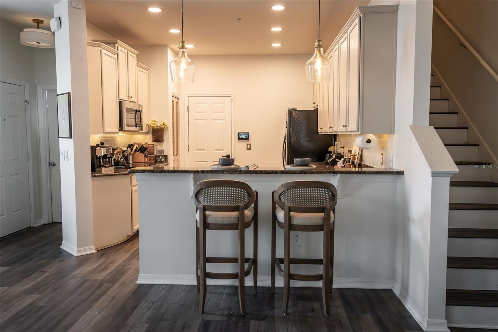 RESERVE/MDW LAKE A-I K M O Q T - Residential