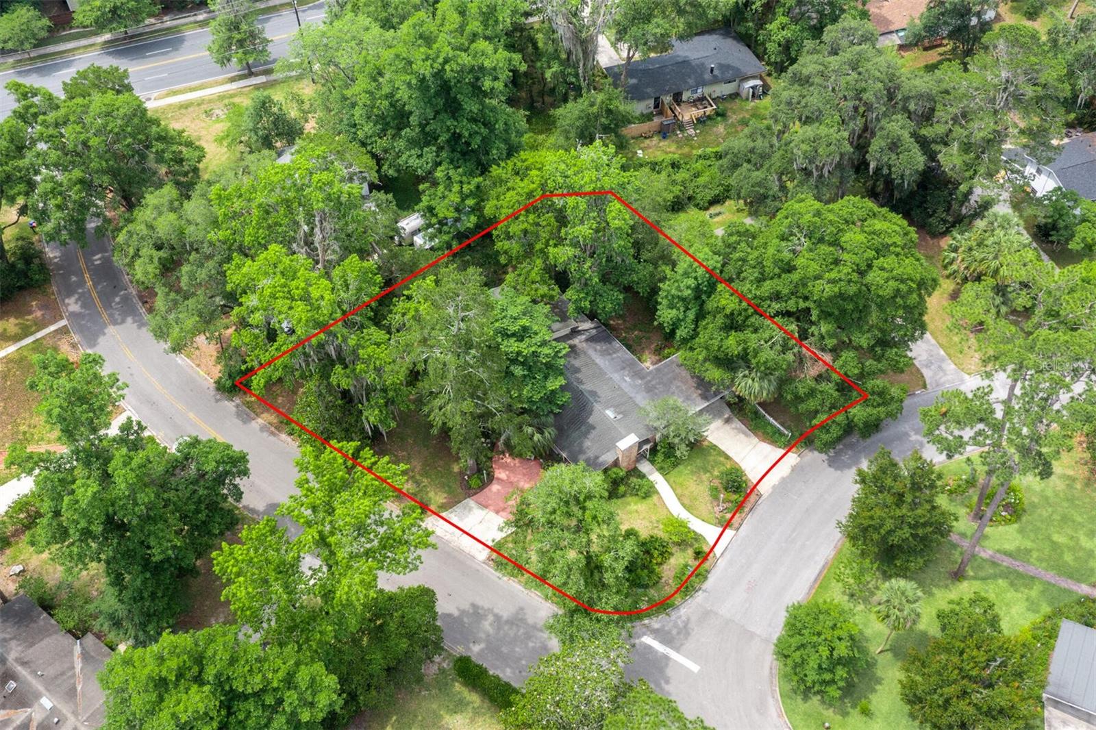 4001 NW 9TH COURT