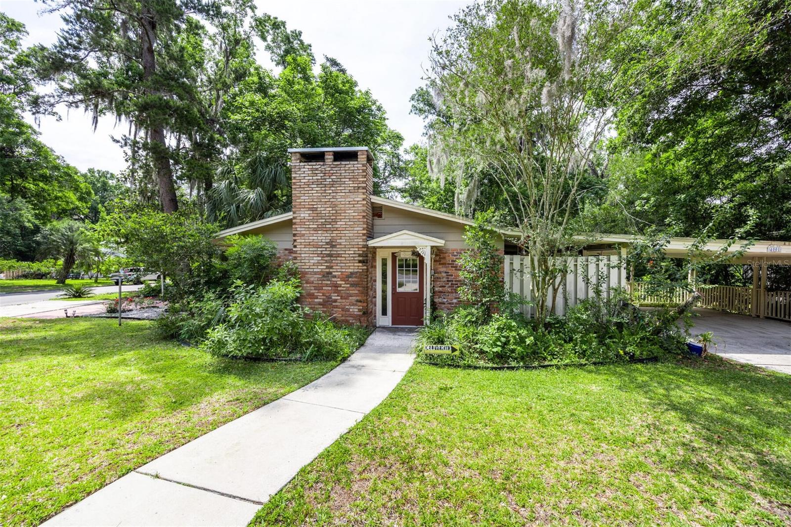 4001 NW 9TH COURT