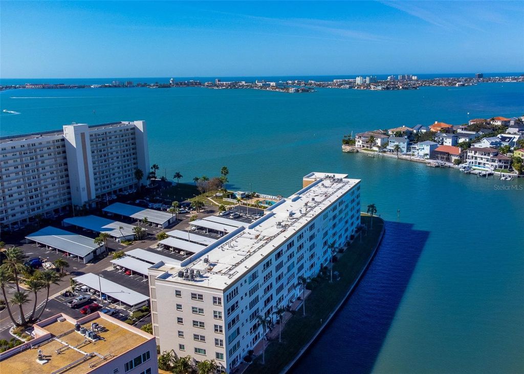 Photo of 6075 Shore Boulevard S #503, Gulfport, FL 33707 (MLS # TB8459026)