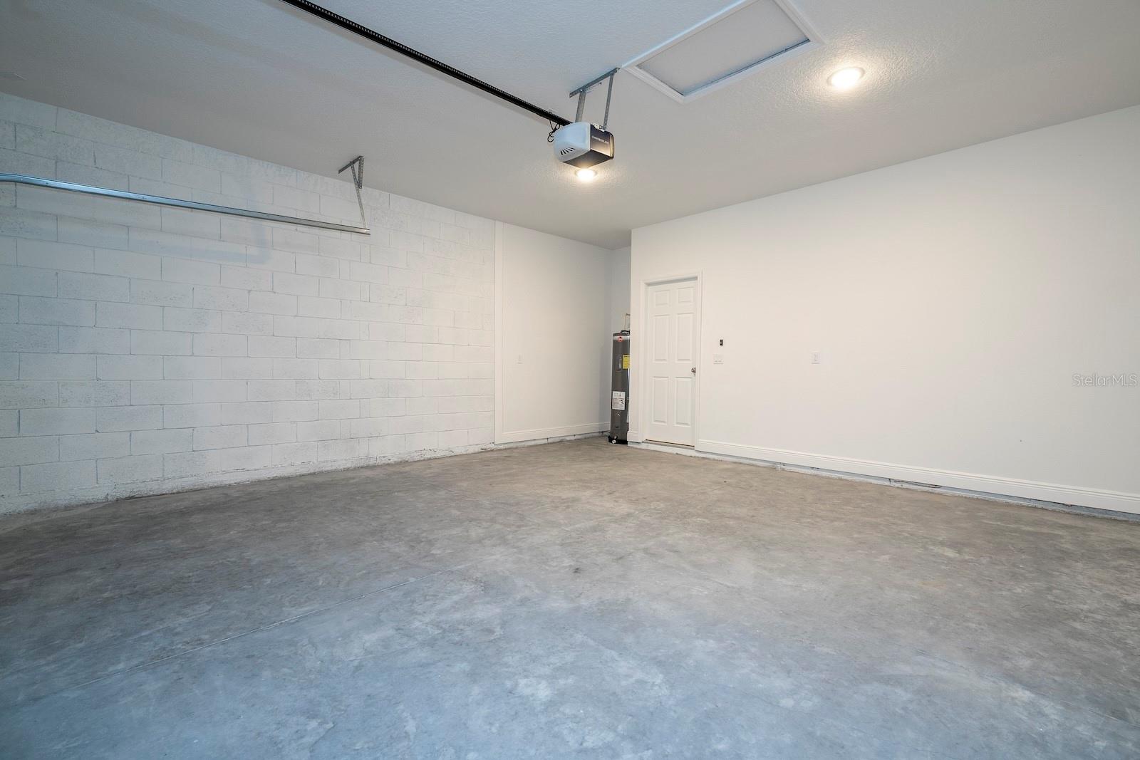 MARION OAKS UN ELEVEN - Residential